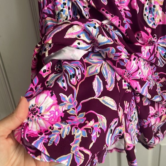 VGUC Lilly Pulitzer Size M Romper Cherry Tropical with a twist. - Picture 3 of 4